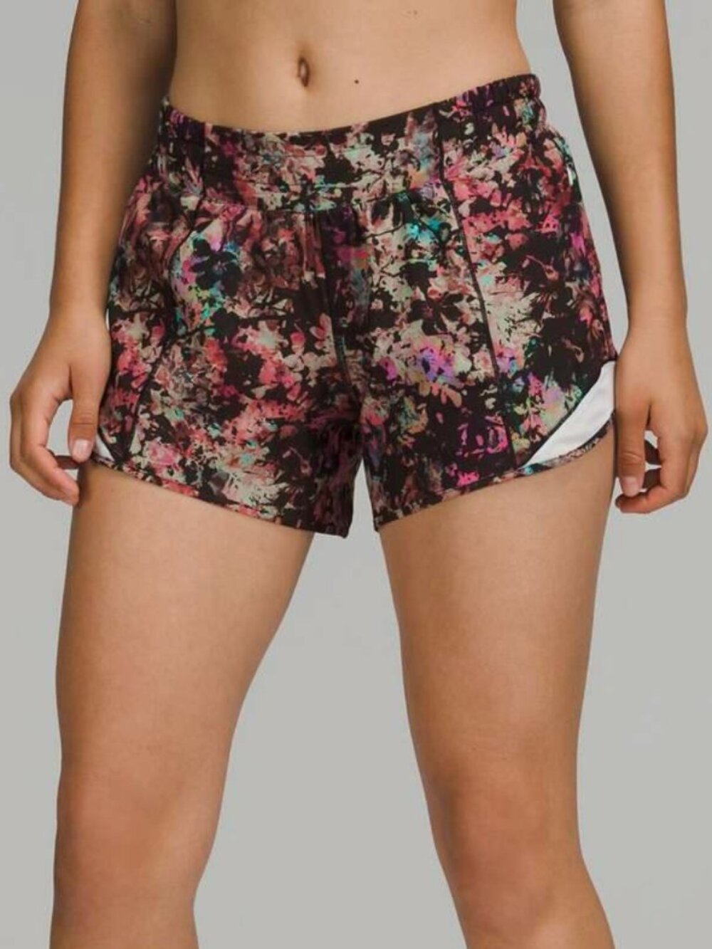 Lululemon Women's Hotty Hot Low-Rise Lined Short 4" Stencil Blossom Red Multi 4